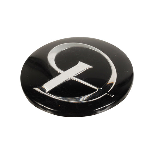 Road Wheel Badge, Road Wheel Centre Badge - Silver Daimler 'D' Logo On A Black Background.